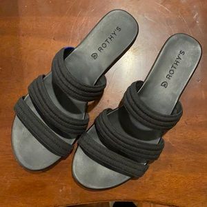 Rothy’s black triple band sandal
